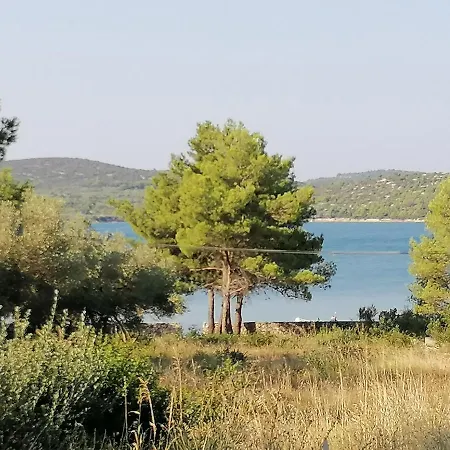 M 3* Pirovac
