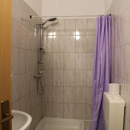 Guest house M